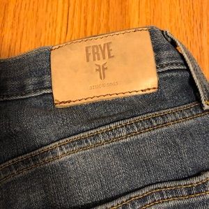 EUC FRYE light wash Denim